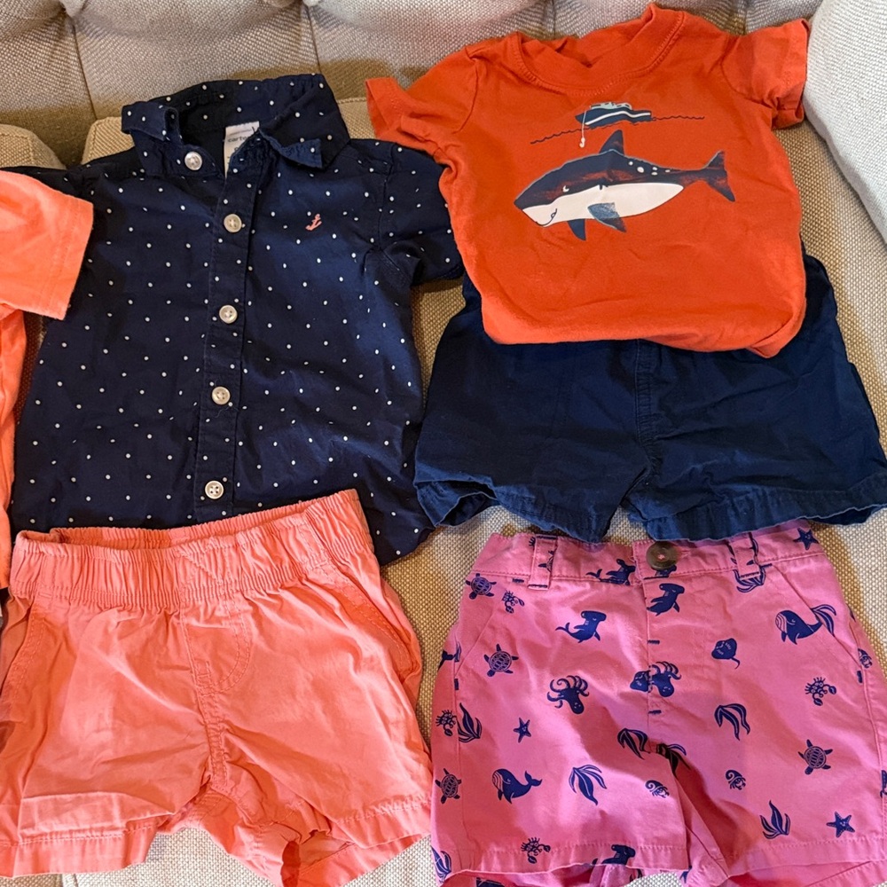 Carters Bundle 6-9M - Picture 2 of 9